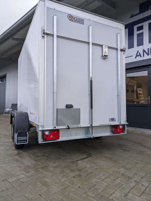 Kofferanhänger 306x154x200 2000kg  Auffahrrampe – Bild 6