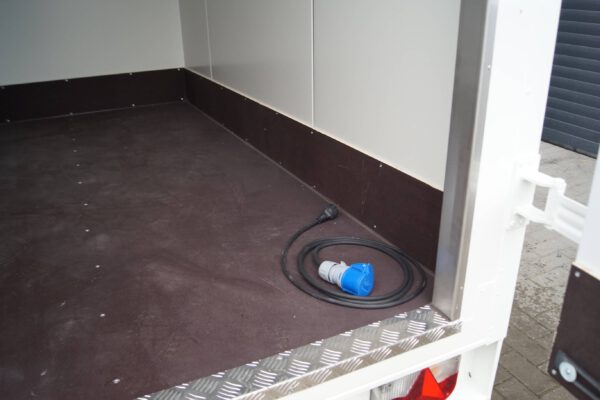 Kühlanhänger 235 125 178 1500kg – Bild 7