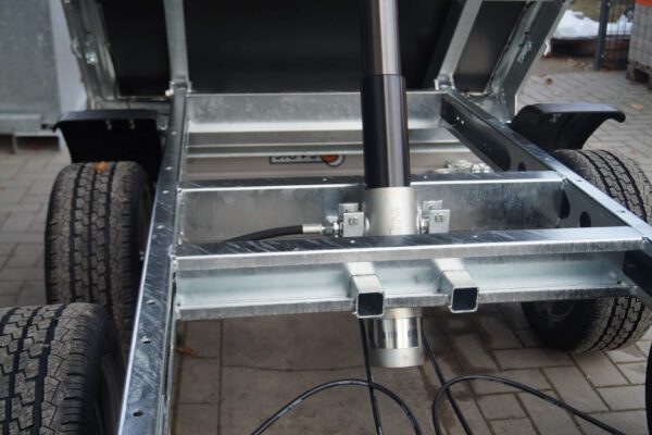 Heckkipper 276 150 2000kg Handpumpe – Bild 7