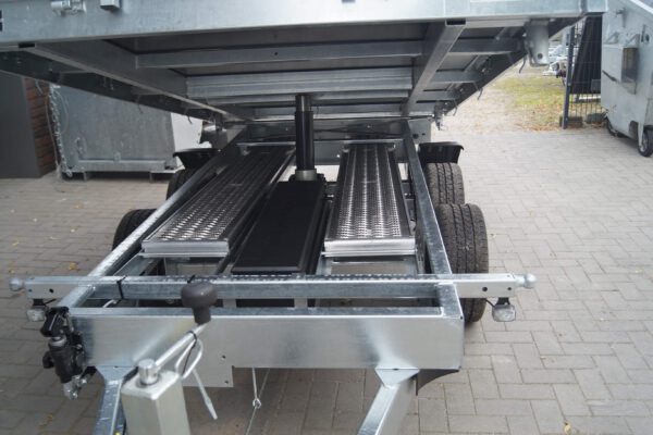 Dreiseitenkipper 356 184 2700kg Elektrisch – Bild 2
