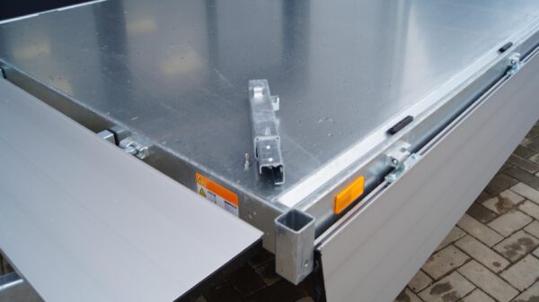 Dreiseitenkipper 306 184 2700kg Elektrisch – Bild 7