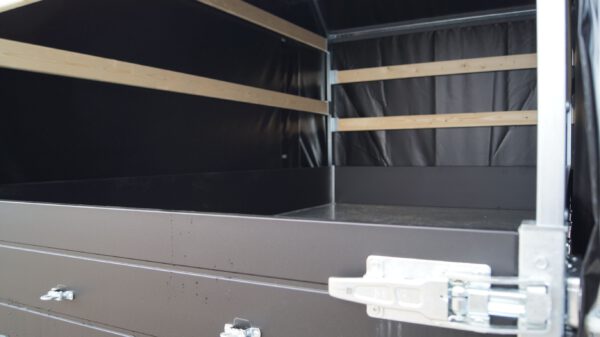 Heckkipper 306 170 2700kg E Black Hochplane mit Fenster – Bild 9
