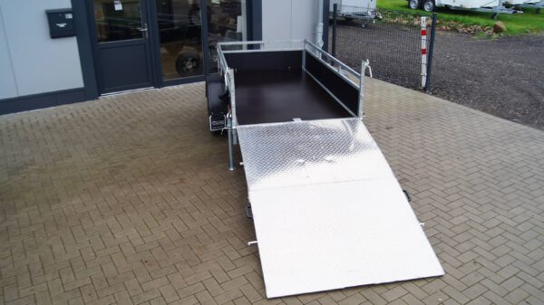Tieflader 255x133cm 1350kg gebremst Holz Sonderrampe Warnmarkierung – Bild 3