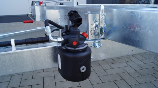 Autotransporter 473 207 3000kg kippbar hydraulisch – Bild 9