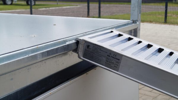 Dreiseitenkipper 406 204 3500kg verstärkt Stahlaufsatzwände Flachplane – Bild 12