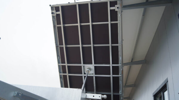 Dreiseitenkipper 406 204 3500kg verstärkt Stahlaufsatzwände Flachplane – Bild 10