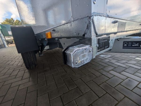 Kofferanhänger 306x154x180 2000kg Seitl. Klappe – Bild 11