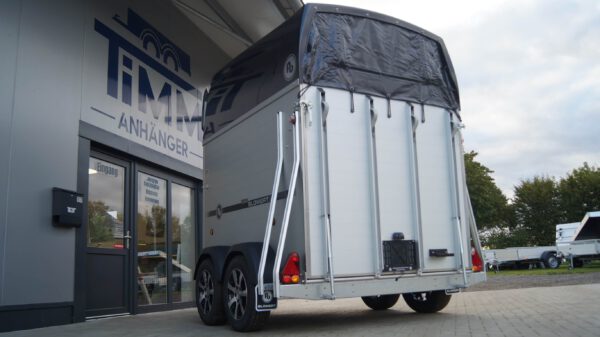 Pferdeanhänger Performance Voll-Aluminium 308x136x236 2400kg – Bild 5