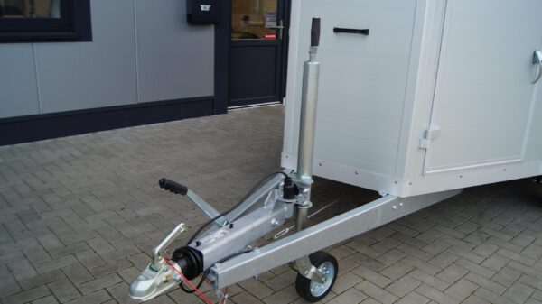 Pferdeanhänger Performance Voll-Aluminium 308x136x236 2400kg – Bild 4