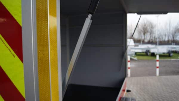 Kofferanhänger 306x154x180 2000kg Feuerwehr Einsatzstellenhygiene – Bild 9