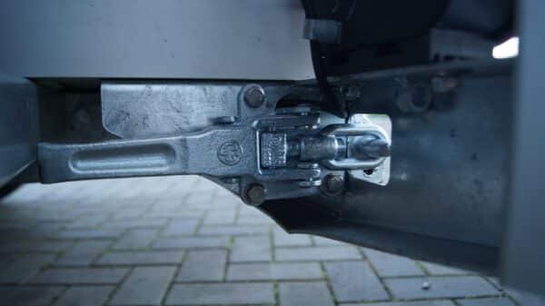 Pferdeanhänger Performance Voll-Aluminium 3,08x1,36x2,38 1500kg – Bild 8